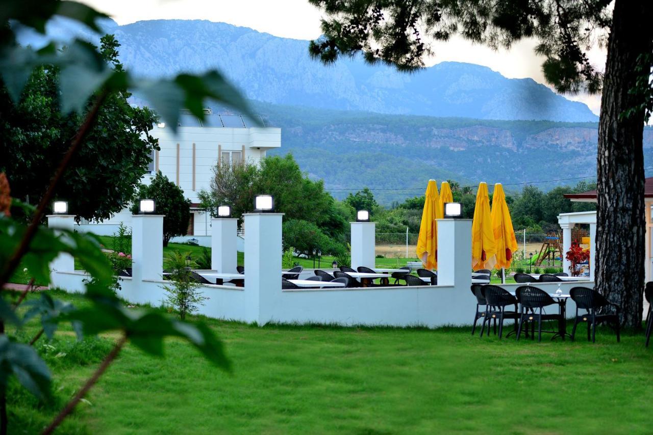 Dream Town Hotel&Restaurant เกเมร์ ภายนอก รูปภาพ