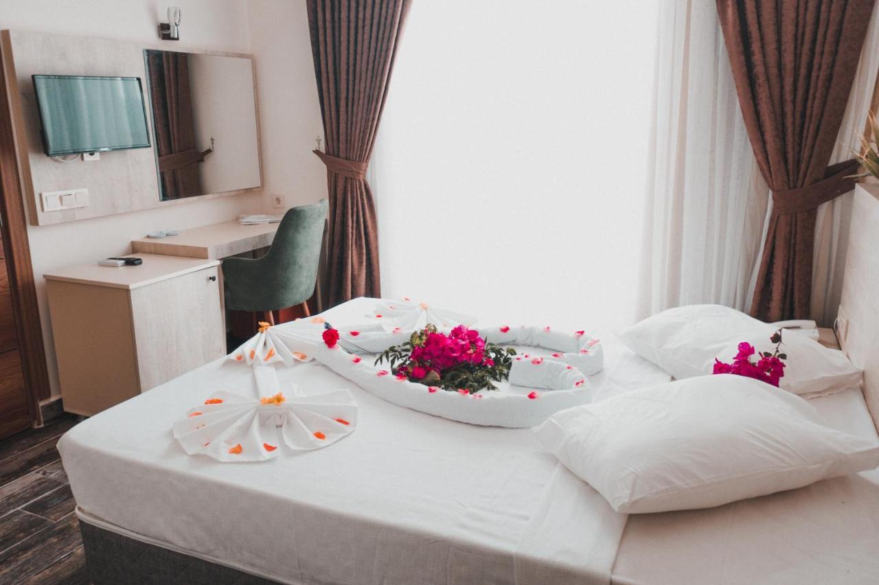 Dream Town Hotel&Restaurant เกเมร์ ภายนอก รูปภาพ